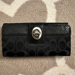 Coach wallet